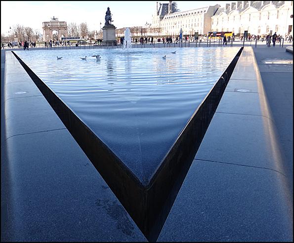 bassin louvre statue louis 14