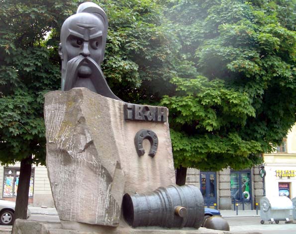 lvov ukraine art proletaire