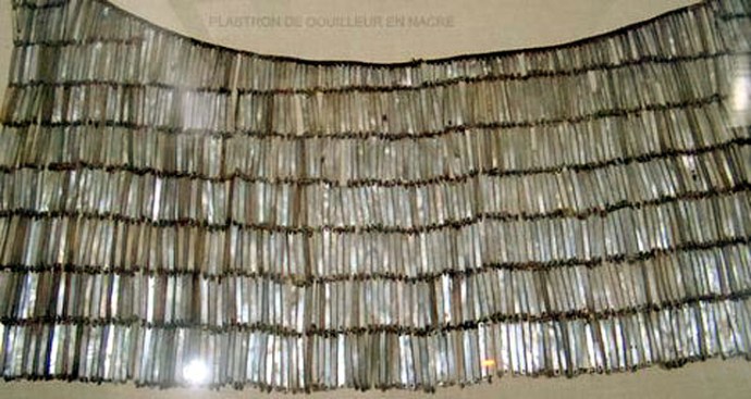 AHU PARAU PLASTRON DE DEUILLEUR SOCIETE XVIII S