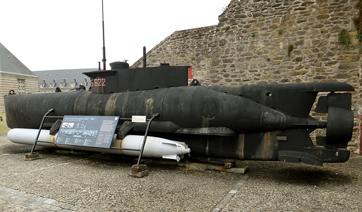 seehund sous marin de poche brest musee de la marine