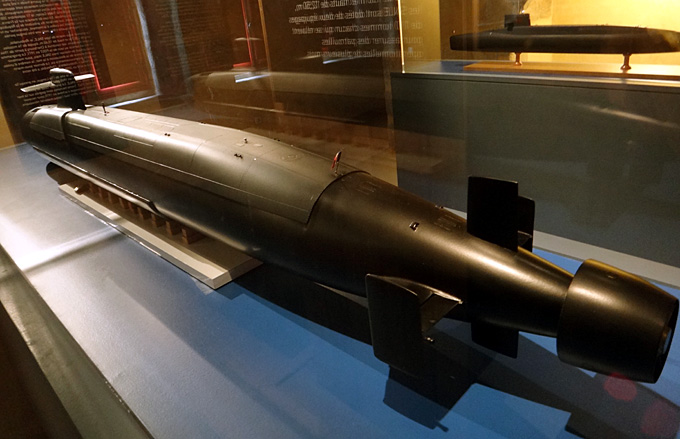 sous marin nucleaire le redoutable brest musee de la marine