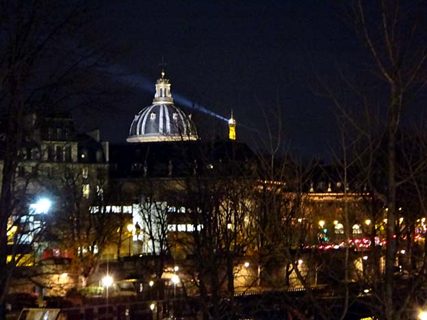 paris monnaie et faisceau tour eiffel