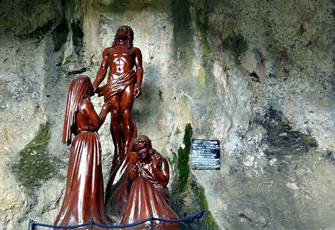 ermitage antoine gorges de galamus christ et 2 madeleine