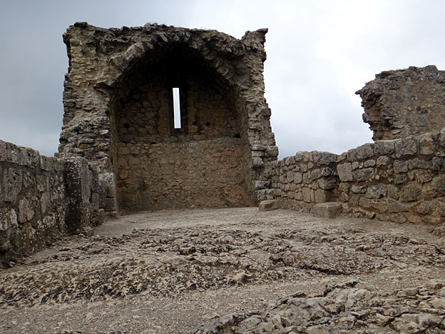 peyrepertuse chapelle san jordi