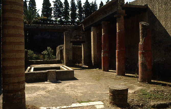herculanum-atrium