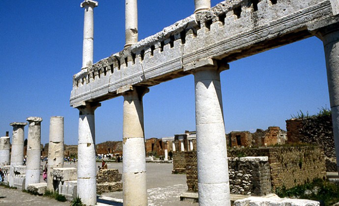 pompei-forum